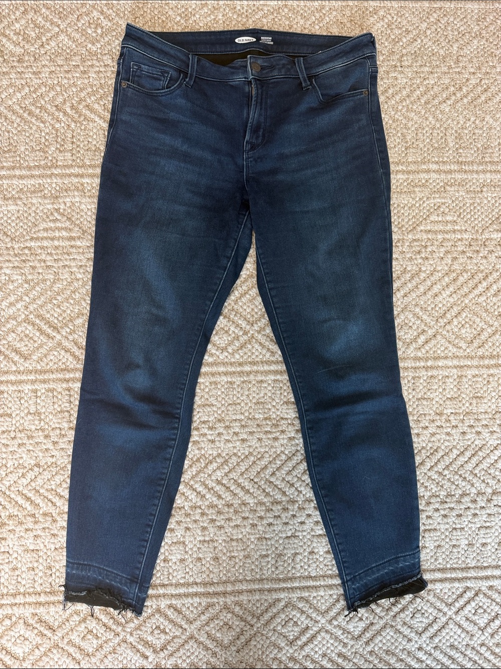 Old Navy built in warm - Dark Wash Skinny Jeans - Frayed Hem size 10